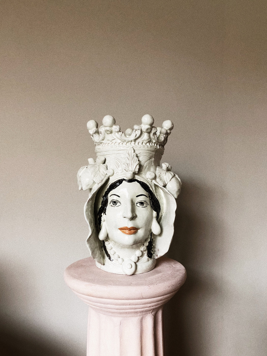 This is a shop, vase, face, italy, ceramic, decoration, home, interior, unique