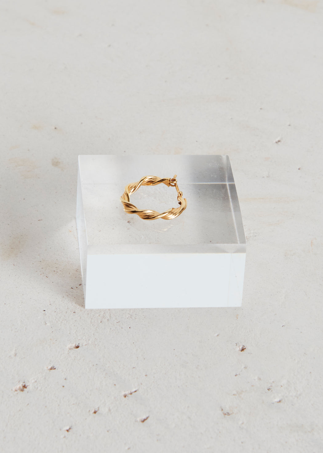 Gold ring jewellery jewelry this is a shop
