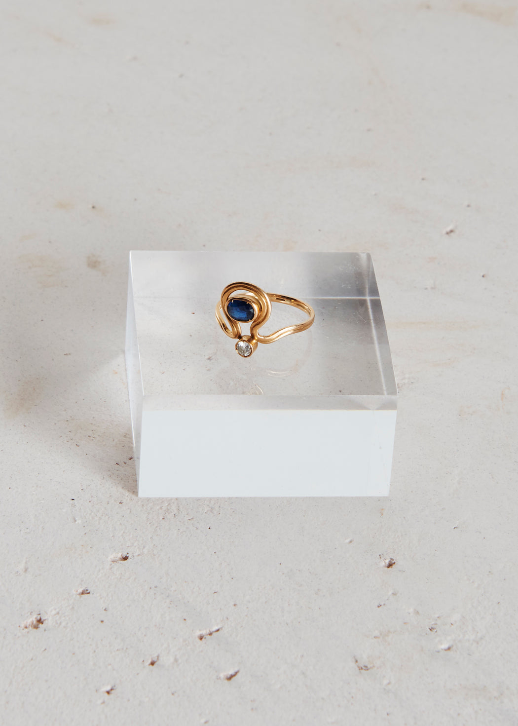 Gold ring jewellery jewelry this is a shop 